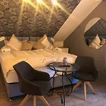 בית הארחה Ottenheide 3*