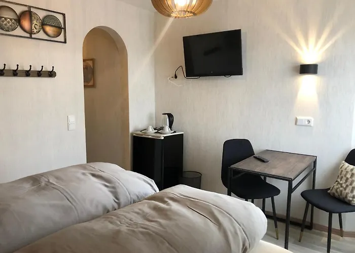 Pensión Ottenheide 3*